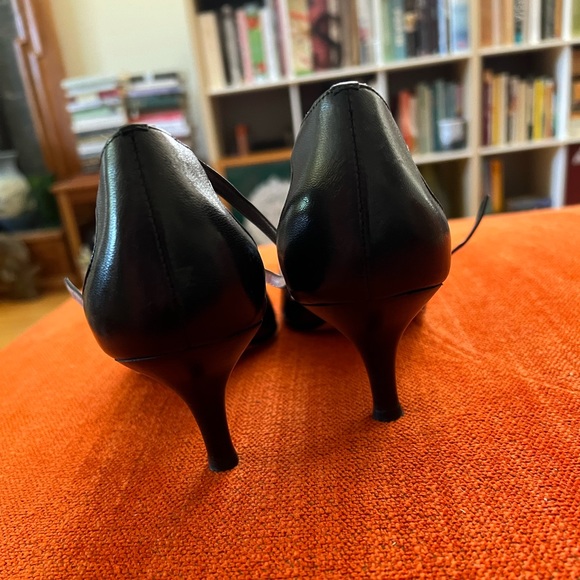 Anne Klein Kitty Heel - Picture 2 of 4